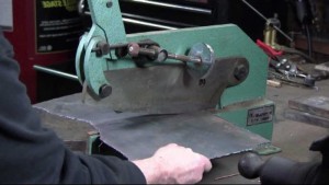 ручная рубка металла, шлифовка металла